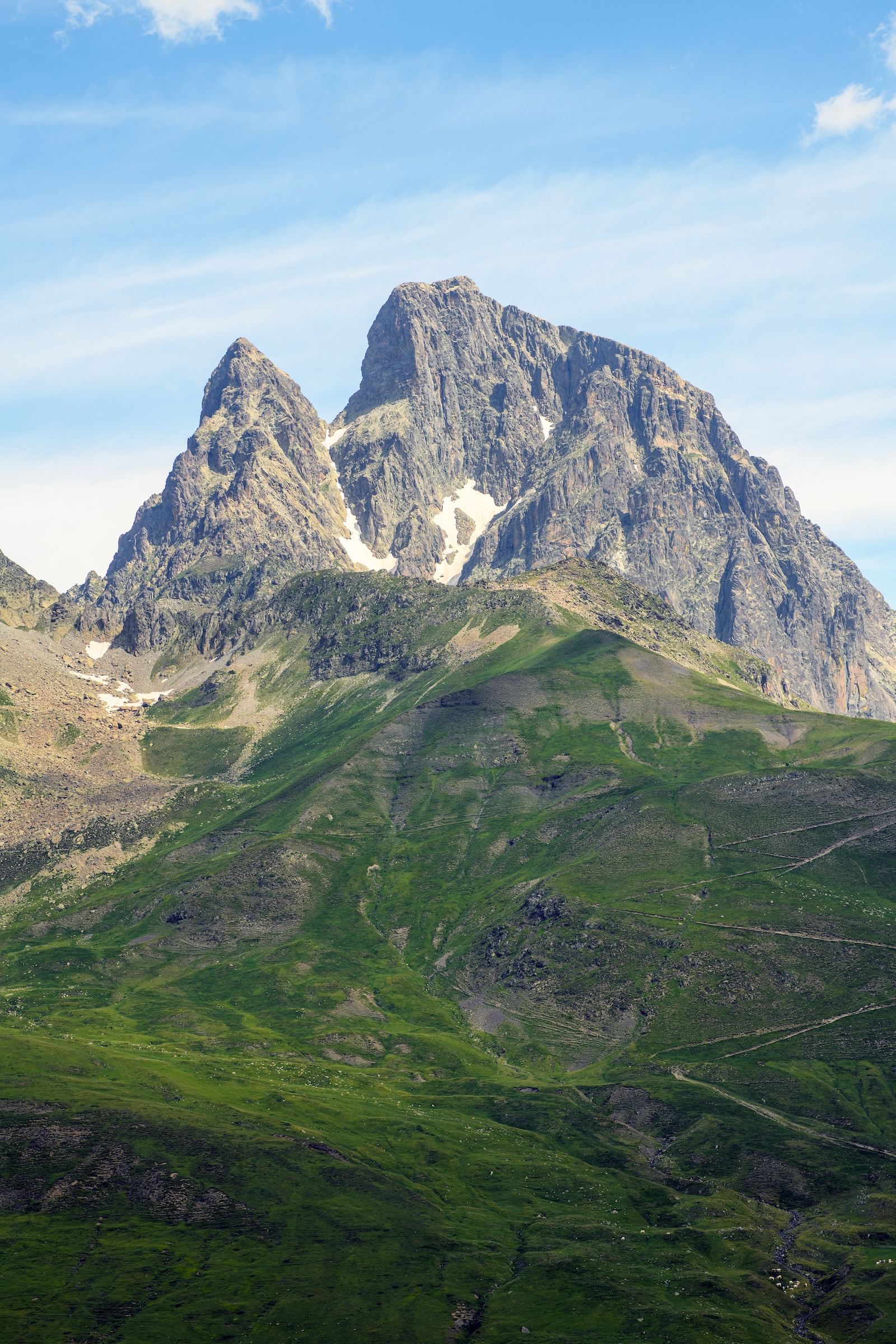 Pic d'Ossau vue du col du Pourtalet, vallée d'Ossau